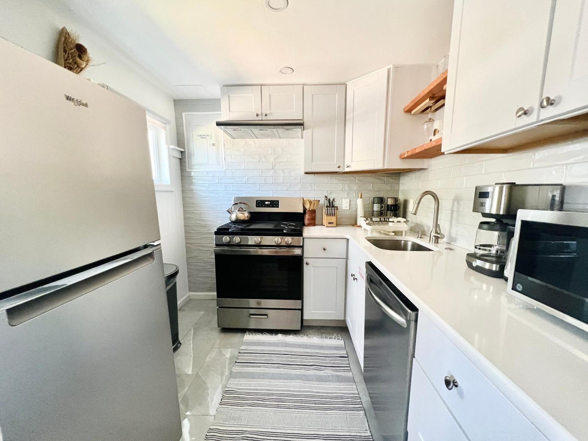 Ultra Modern - Entire 3 Bedroom Apartment - 5 Min Walk To The Beach Wildwood Exterior foto